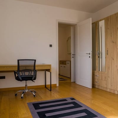 Долгосрочная аренда современной 3-комнатной квартиры, 72 м², район Вождовац, Белград, Сербия